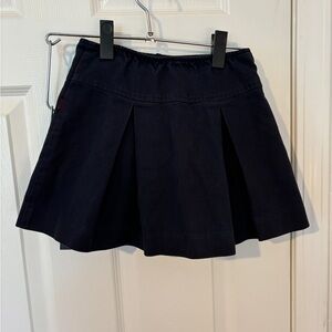 Little Girls Adorable Pleated Flare Skirt Size 5